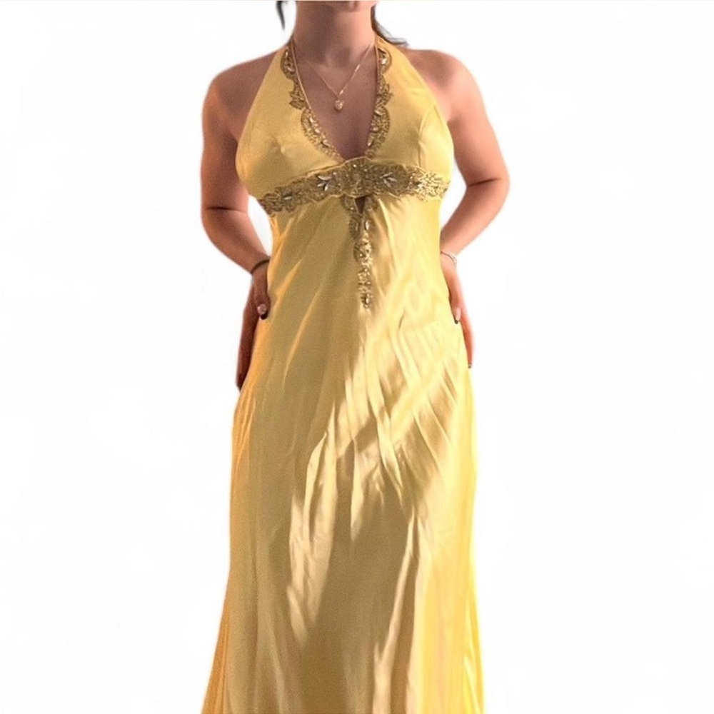 Betsy & Adam Yellow Embellished Beaded Halter Cocktail/ Prom Dress
